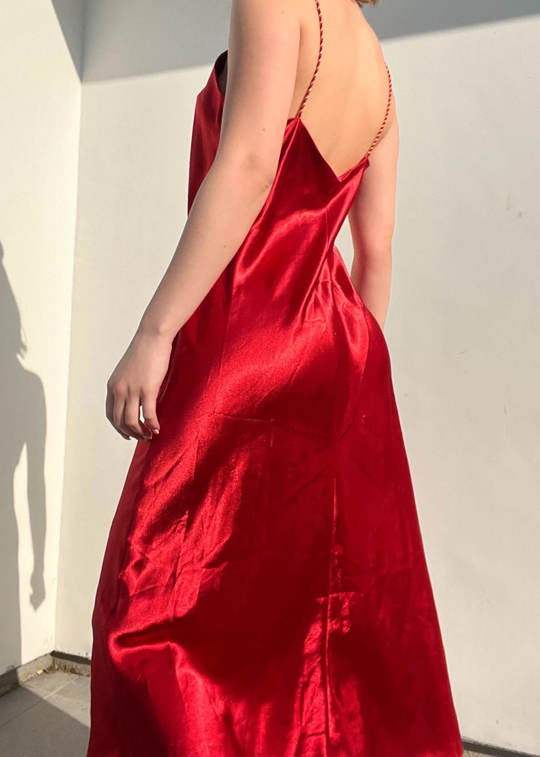 80's Red & Gold Silky Midi Slip (M)