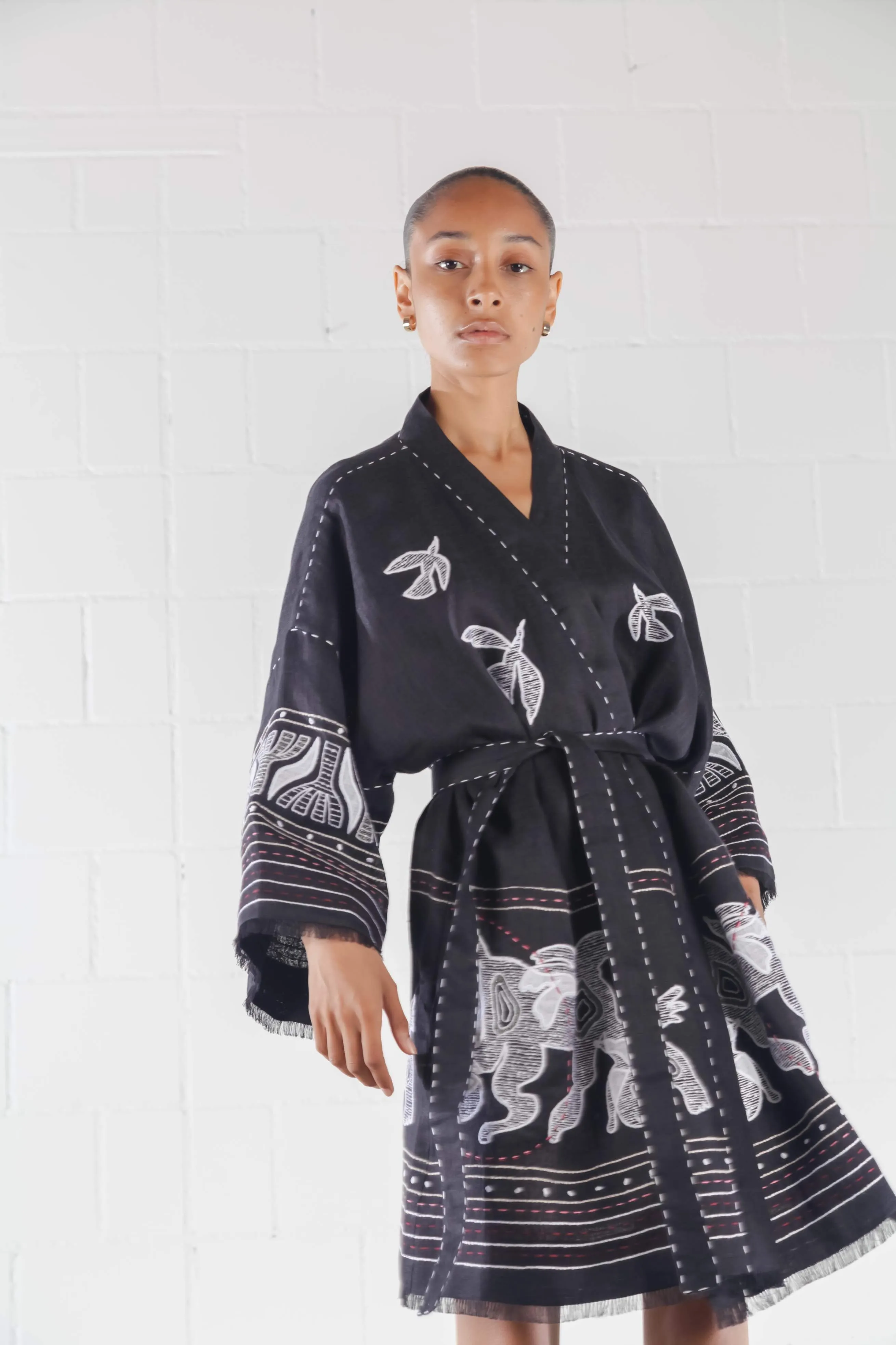 Animal Realm Short Kimono in Black - My Sleeping Gypsy