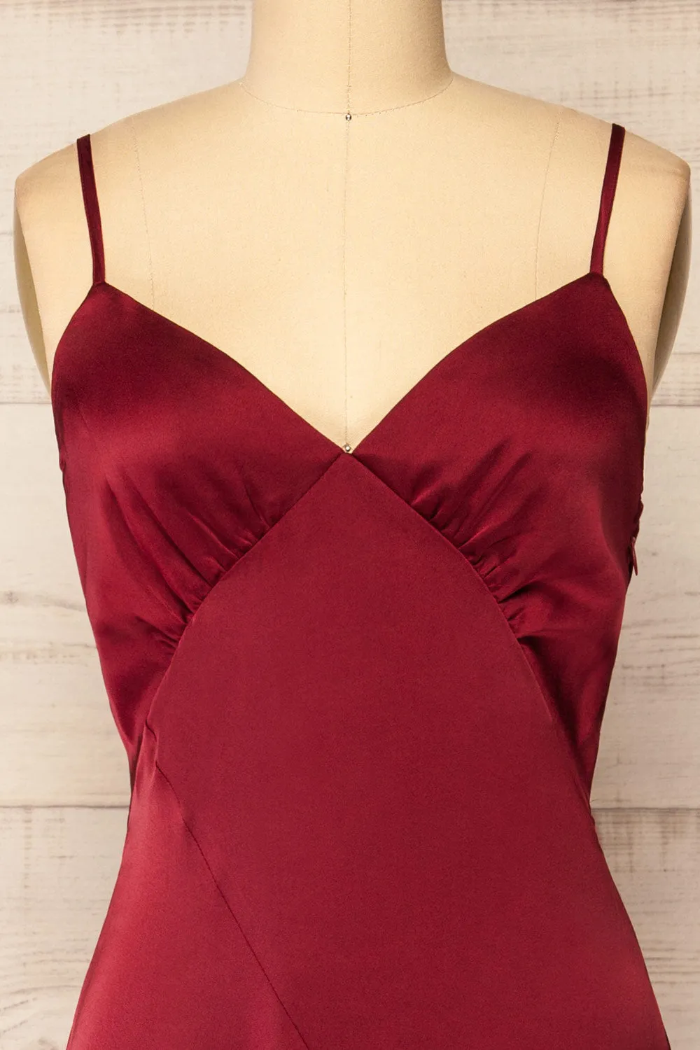 Athy Burgundy | Satin Midi Dress