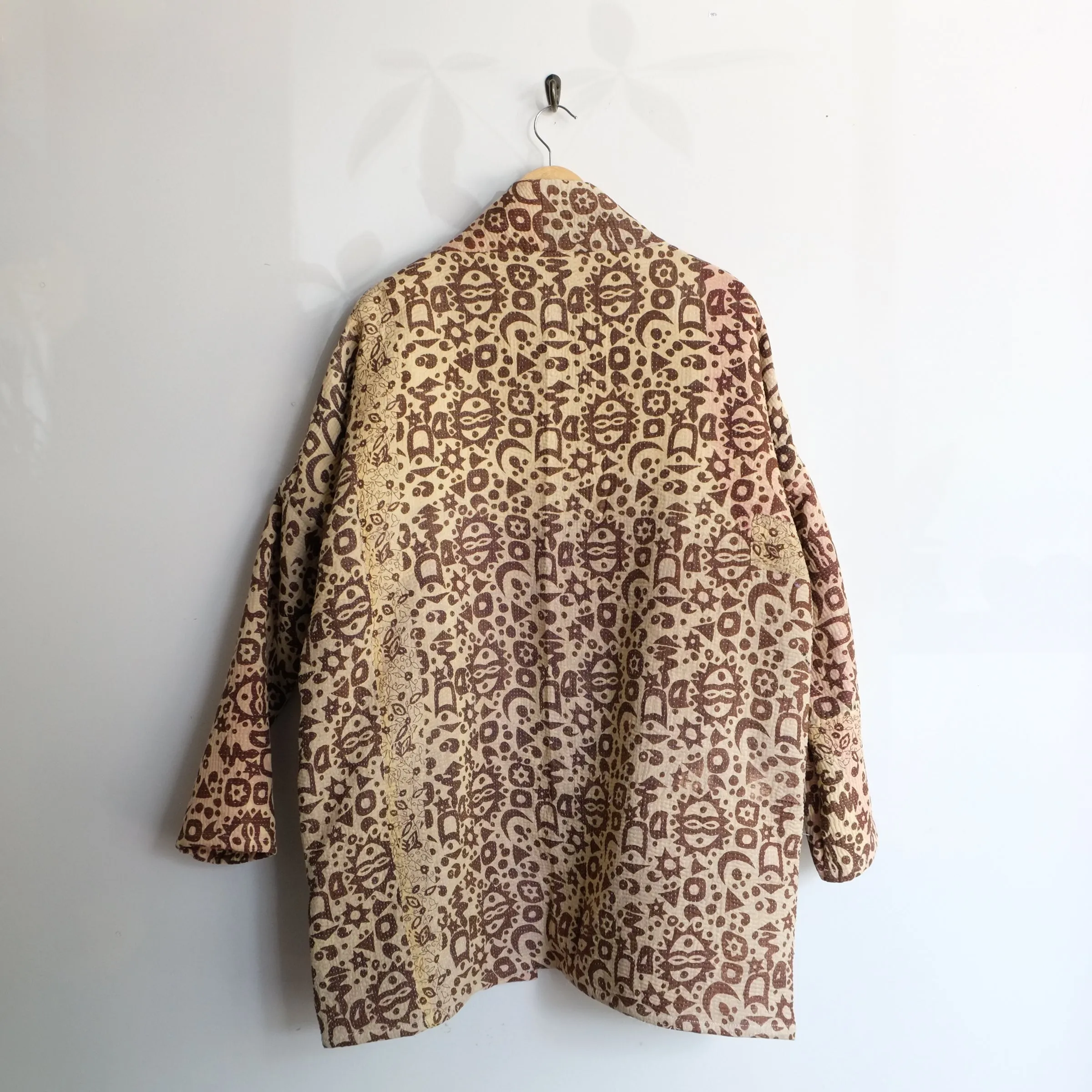 M Tan with Fun Brown Shapes Anoushka Jacket LL160