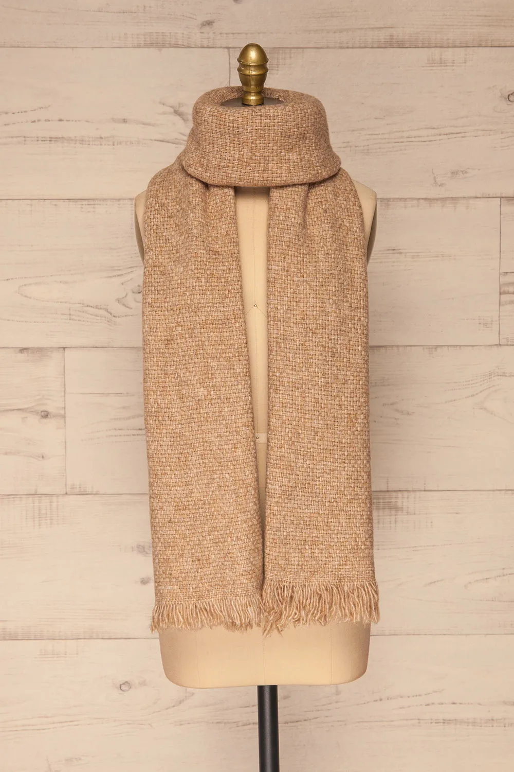 Taranto | Fuzzy Knitted Scarf