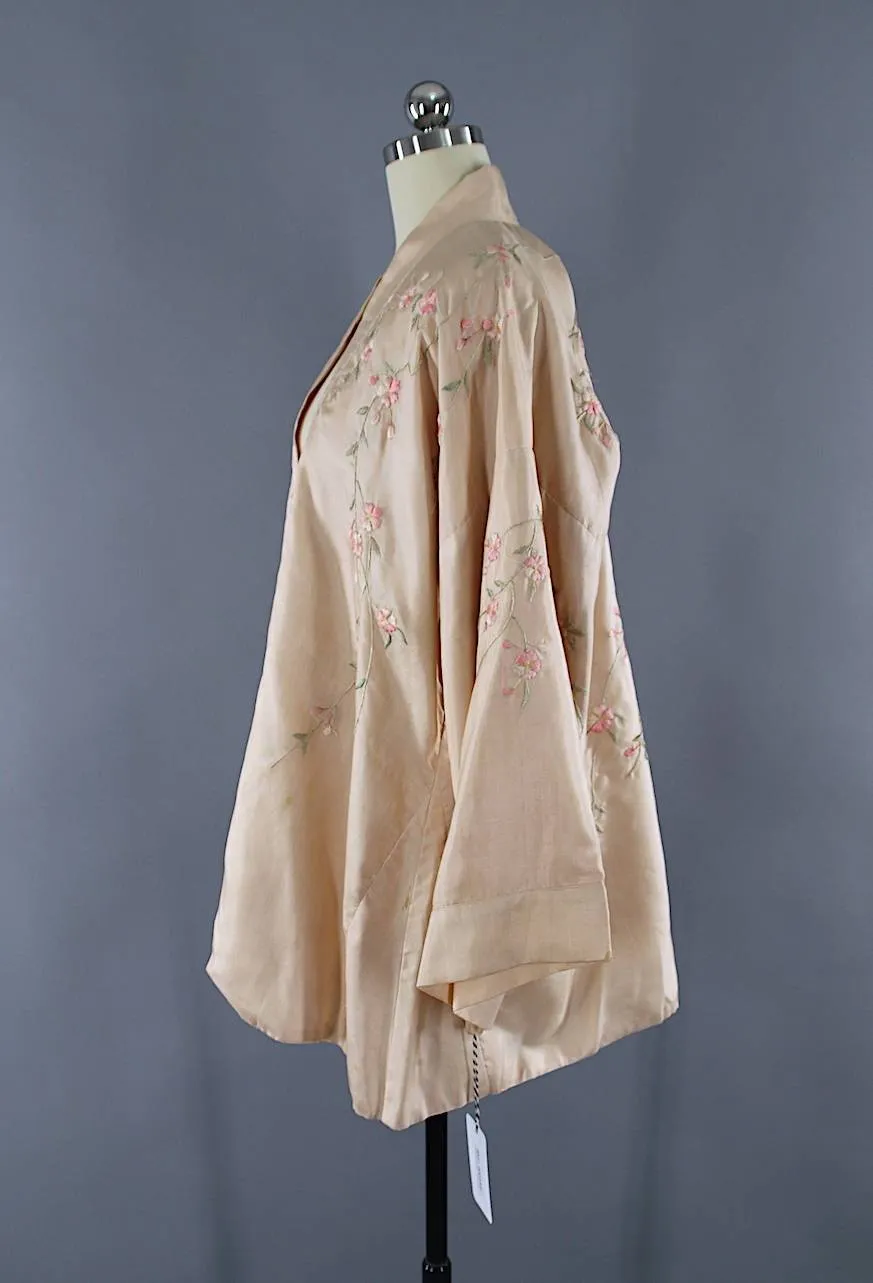 Vintage 1920s Embroidered Silk Kimono Jacket Cardigan / Blush Pink Floral Embroidery