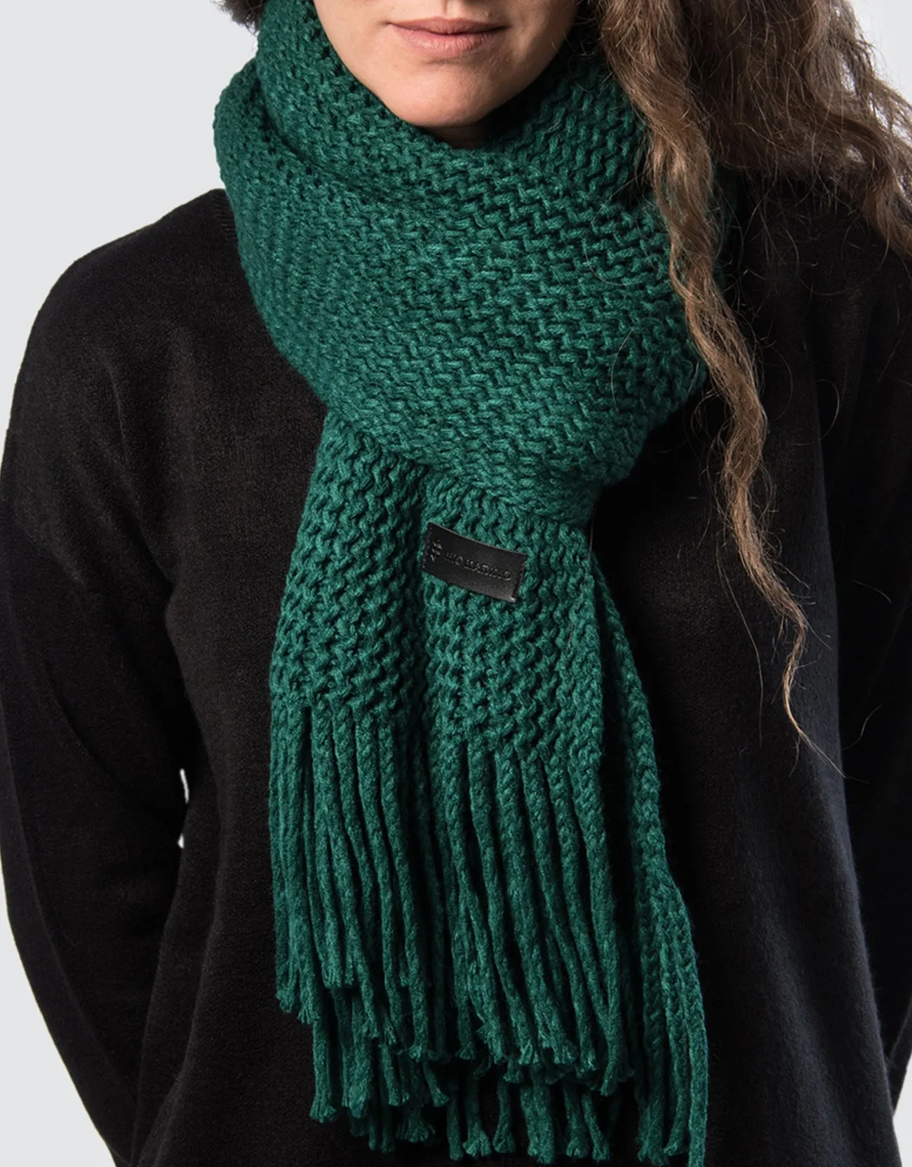 Wide Knit Ribbed Scarf